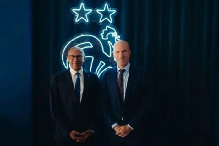 França confirma Zinedine Zidane como novo técnico após saída de Didier Deschamps