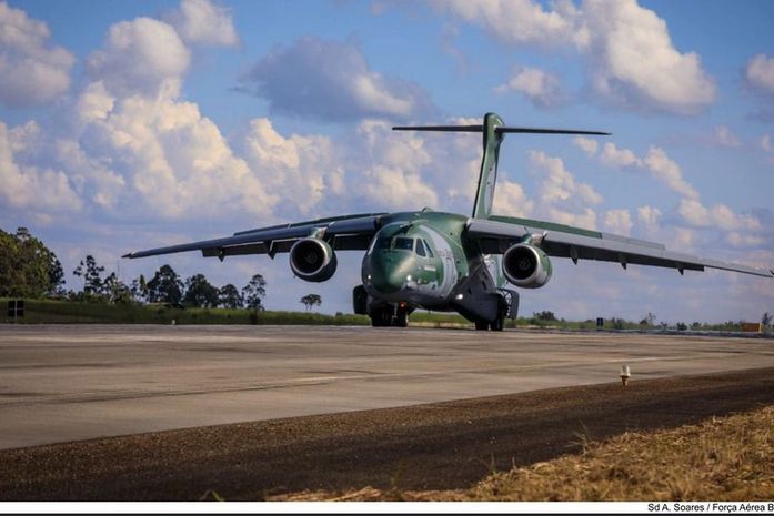 FAB coloca aviões de prontidão para retirada de brasileiros da Ucrânia