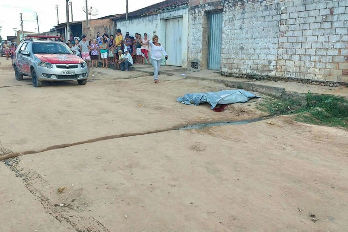 Jovem de 18 anos é assassinado com vários tiros na cabeça