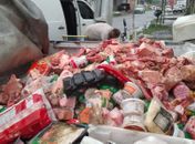 Carnes e laticínios estragados: mais de 800 kg de alimentos são apreendidos na parte baixa de Maceió