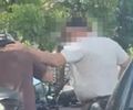 PM armado flagrado agredindo motociclista em briga de trânsito é identificado e será investigado