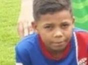 Menino de 11 anos é encontrado morto após receber descarga elétrica em arame e cair em riacho em Joaquim Gomes