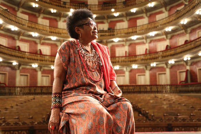 Filha de empregada doméstica, Zélia Amador de Deus recebe o título de Professora Emérita da UFPE. Égua, mana!