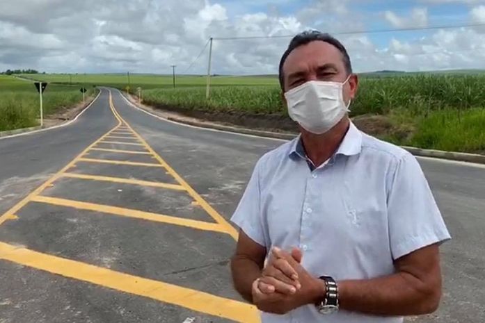 Prefeitura de Anadia conclui obra de pavimentação asfáltica do Povoado Tabuleiro