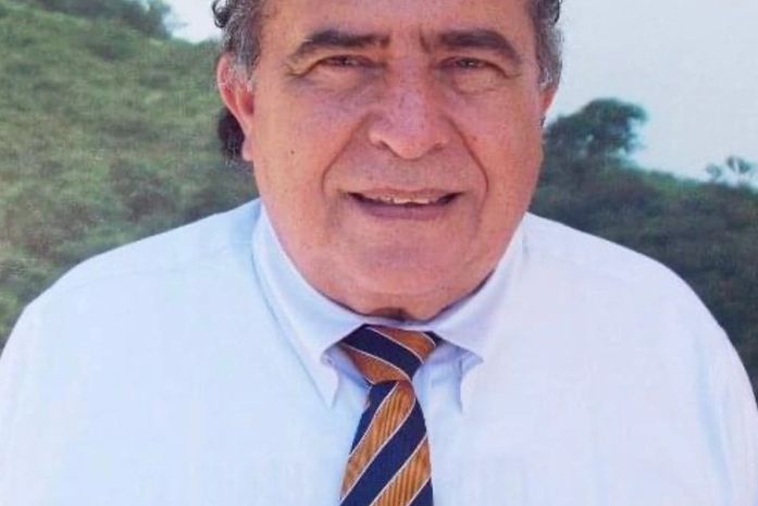 Medico Clyton Houly morre aos 74 anos