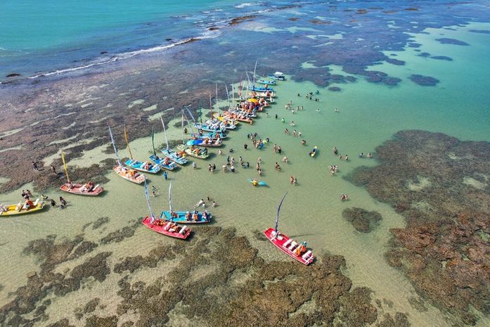 ‘Temi pela minha vida’: turista denuncia ter sofrido assédio sexual durante passeio de jangada, na Praia de Pajuçara
