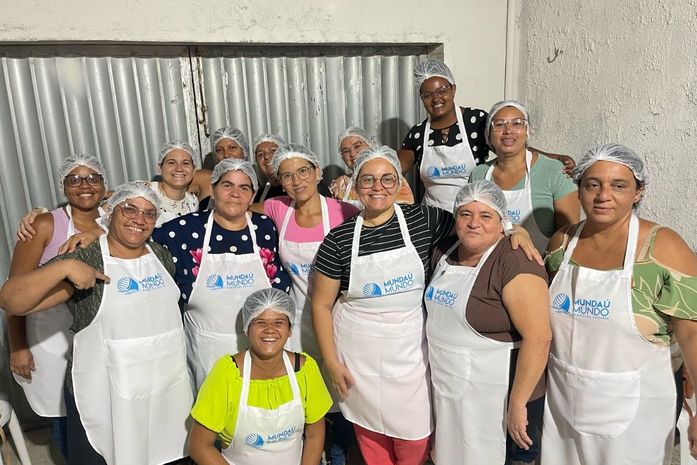 Projeto Cozinha Escola inicia aulas para trazer nova fonte de renda às mulheres do Vergel