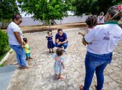 Prefeito Júlio Cezar visita crianças que vivem na Casa da Esperança