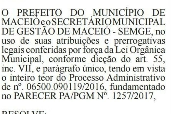 Licença prêmio concedida a representante do SINTEAL causa polêmica entre profissionais de educação do município de Maceió,AL.