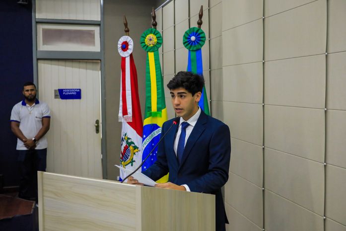 Gerônimo Barbosa toma posse na Câmara Municipal de Maceió por 120 dias