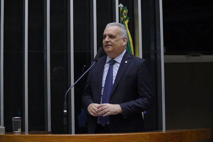 Alfredo Gaspar consolida trajetória de combate ao crime com aprovação de Lei anti-máfia na Câmara Federal 