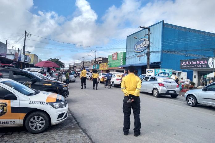 Equipes estarão na Feirinha do Tabuleiro orientando condutores e pedestres
