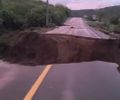 Chuvas no Alto Sertão interditam rodovia entre Alagoas e Sergipe