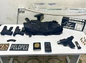 Falso policial civil é preso em flagrante, com armas e munições no interior 