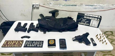 Falso policial civil é preso em flagrante, com armas e munições no interior
