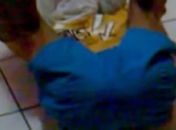 Motorista bêbado foge de acidente, solta pum em PMs e é preso por desacato