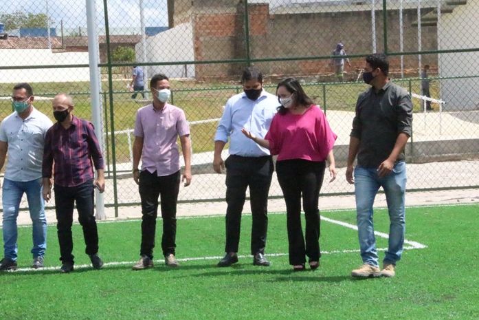 Prefeita Fabiana Pessoa inaugura Praça da Juventude