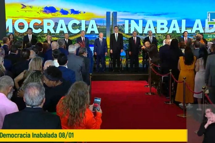 Ronaldo Lessa representa Alagoas no ato “Democracia Inabalada” em Brasília