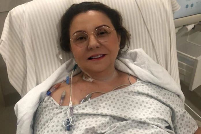 Tereza Nelma deixa UTI e vai para Unidade Semi-intensiva