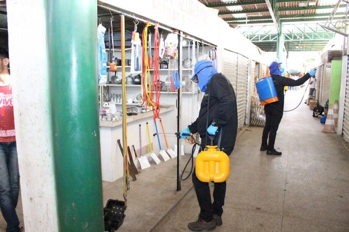 Mercado Público de Arapiraca passa recebe serviços de dedetização