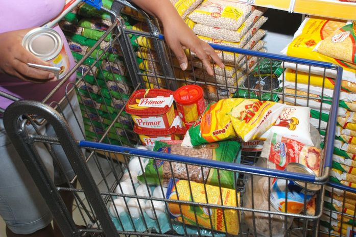 Valor da Cesta Básica comprometeu 45% dos salários dos maceioenses em Junho