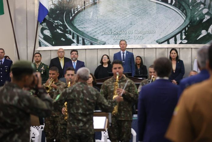 Desembargador Carlos Cavalcanti participa de homenagem à Força Expedicionária Brasileira