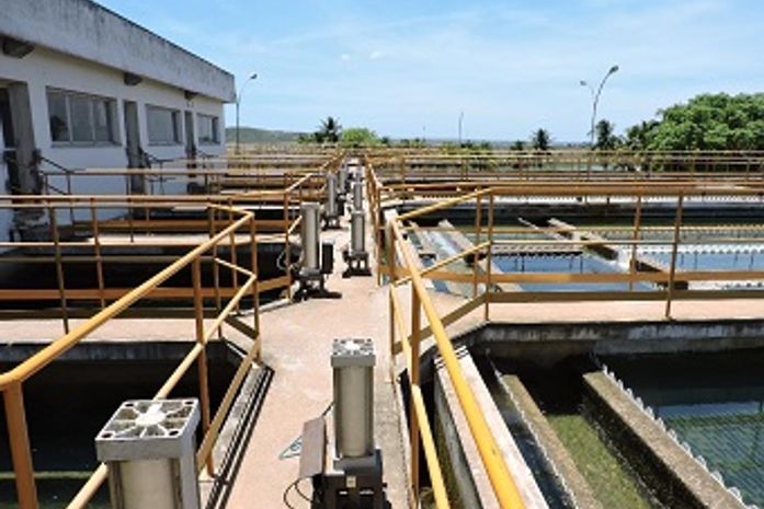 Intervenções no sistema incluem revisão e substituição de diversas peças