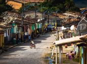 ‘Me sinto desmotivado e exausto’: calor extremo aprofunda desigualdades nas periferias de Maceió