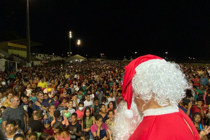 Natal da Gente leva milhares de pessoas ao Estádio Municipal de São Miguel dos Campos