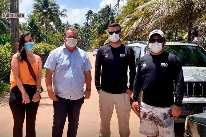 Henrquie Vilela (camisa azul clara) com representantes do IMA, otimista pela evolução dos trabalhos em torno do Selo Internacional Bandeira Azul