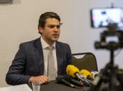 Prefeito Eduardo Bulhões anuncia entrega de fardamento, kits escolares e construção de 9 creches