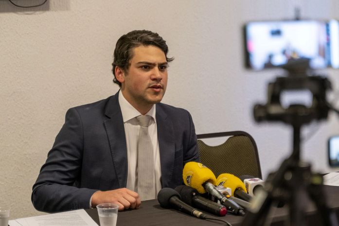 Prefeito Eduardo Bulhões anuncia entrega de fardamento, kits escolares e construção de 9 creches