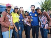 Em visita ao município de Carneiros, AL, deputada Jó Pereira é abraçada por mulheres quilombolas de Lagoa do Algodão