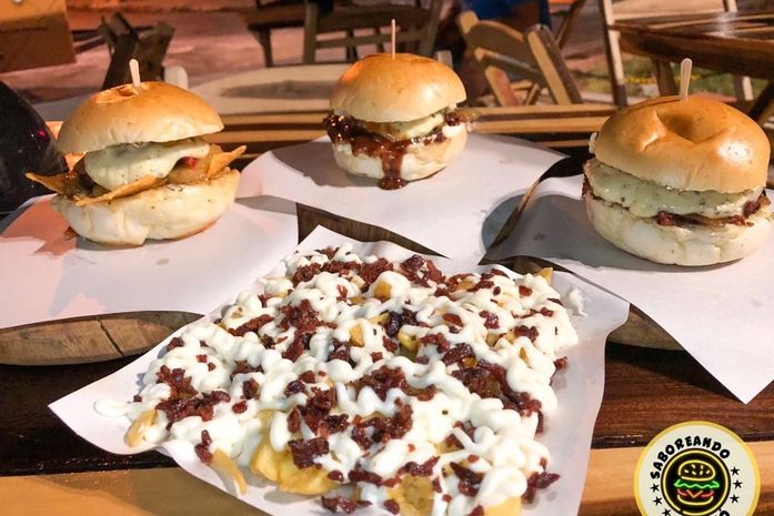 Lira's Burger: "mini" no tamanho, grande no sabor!