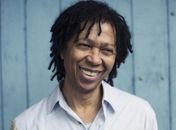 Djavan será agraciado com a Comenda Tavares Bastos