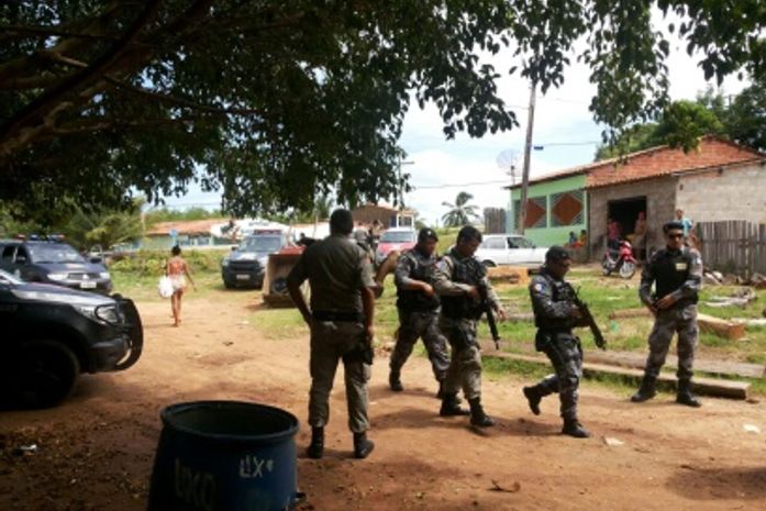 Policiais em operação no município de Coruripe