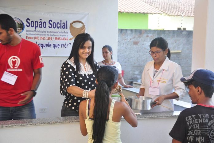 Complexo de Equoterapia realiza Sopão Social para famílias carentes