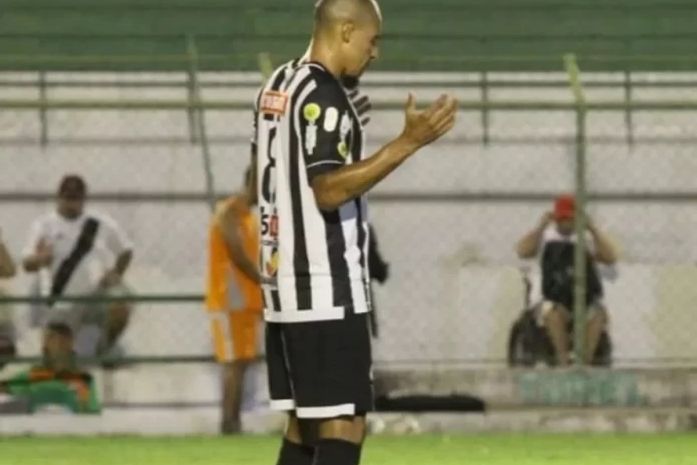 ASA regulariza três jogadores, confirma retorno do zagueiro Iverton e Fidélis será operado