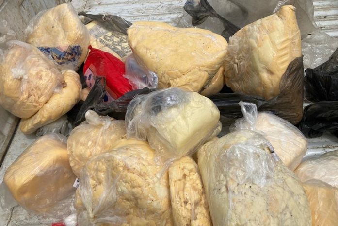Visa apreende 65 kg de queijos estragados em laticínio na Ponta da Terra