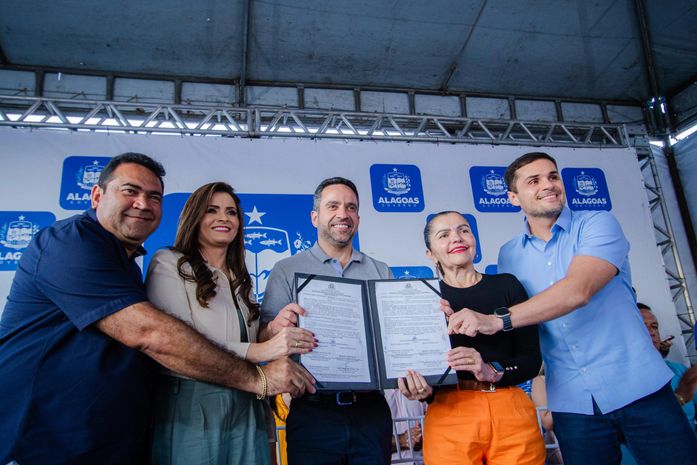 Paulo Dantas entrega etapa do projeto Minha Cidade Linda e inaugura Centro de Saúde no município de Belém