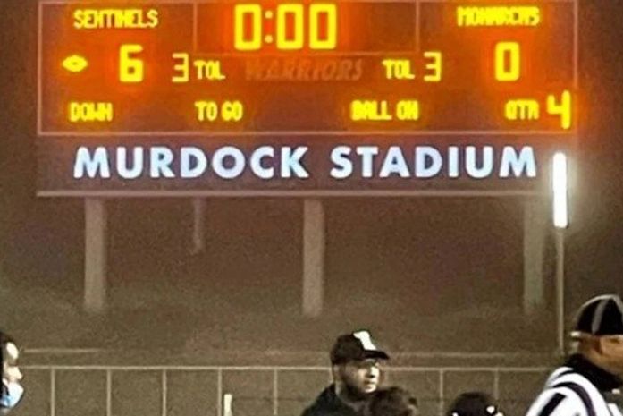 Time de futebol americano vence partida por 106 a 0, mas é obrigado a se desculpar