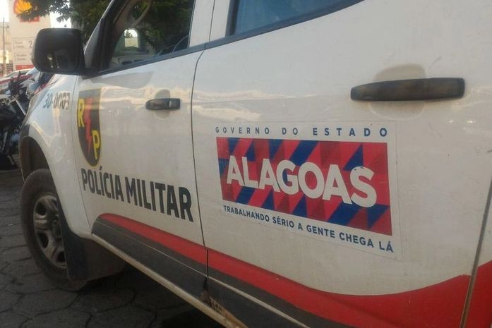 Polícia apreende maconha dentro de escola na Jatiúca