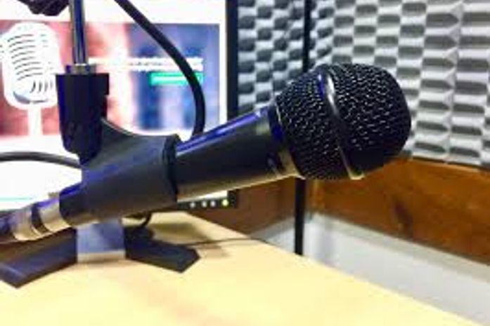 Microfone de rádio