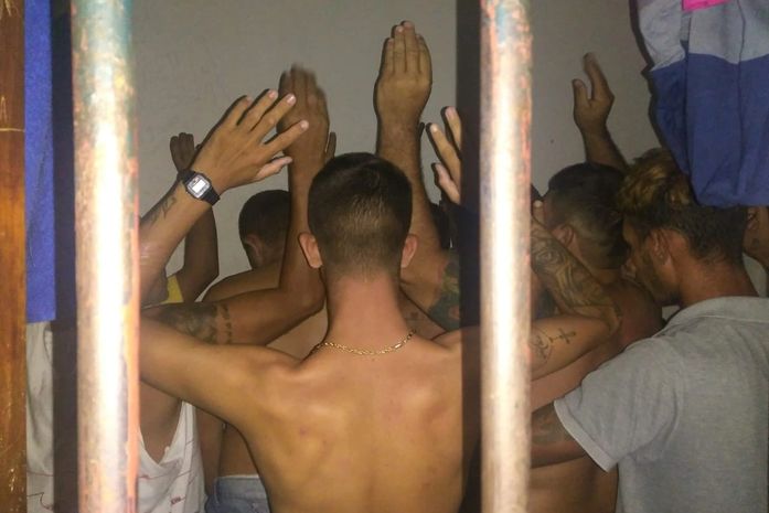 Delegacia de Delmiro Gouveia superlotada