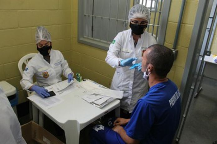 Flashback II: DNA de presos poderá ser usado para identificar locais de crimes ou vítimas