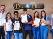 Prefeitura da Barra de Santo Antônio oferece transporte gratuito para capacitação de jovens visando oportunidades de emprego no Hotel Vila Galé