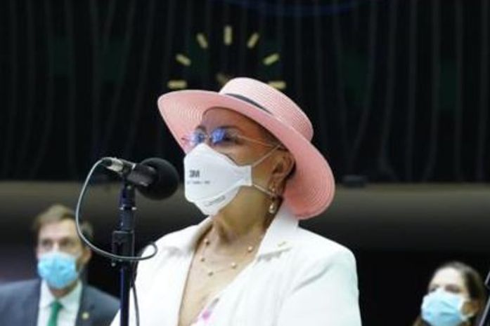 Deputada Tereza Nelma quer vacinação já para os Conselheiros Tutelares