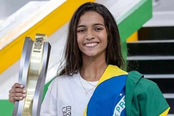 Rayssa Leal conquista o título da etapa da China do Pré-Olímpico de skate