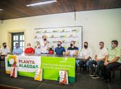 Emater Alagoas entrega veículos e distribuíra sementes para Penedo e região