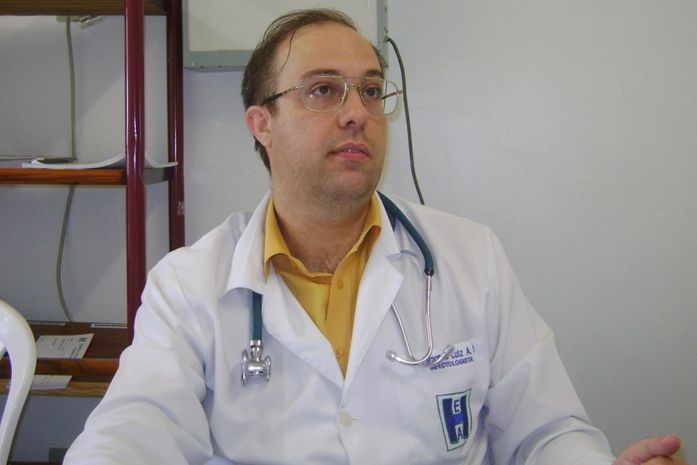 Fernando Maia, infectologista